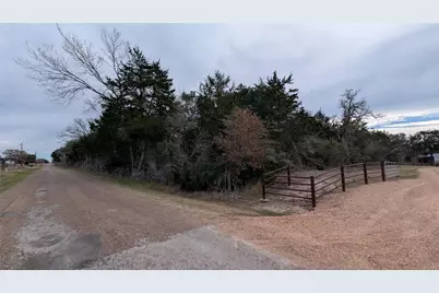 1001 County Road 126, Hallettsville, TX 77964 - Photo 2