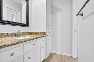 11727 Pecan Creek Dr, Houston, TX 77043 - Photo 26