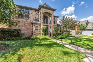 11727 Pecan Creek Dr, Houston, TX 77043 - Photo 2