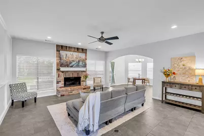 11727 Pecan Creek Drive, Houston, TX 77043 - Photo 10