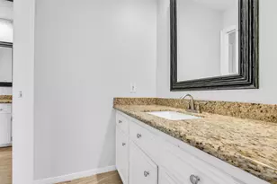 11727 Pecan Creek Dr, Houston, TX 77043 - Photo 28