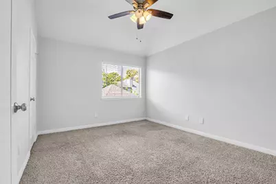 11727 Pecan Creek Drive, Houston, TX 77043 - Photo 30