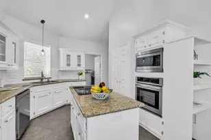 11727 Pecan Creek Dr, Houston, TX 77043 - Photo 18