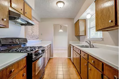 1014 Woodbridge Avenue, Pearland, TX 77584 - Photo 14