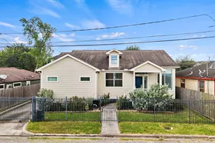 3402 Delhi St, Houston, TX 77022 - Photo 1