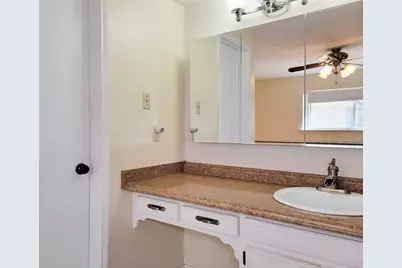 1610 Maryon Street, Baytown, TX 77523 - Photo 34