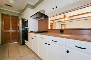 1610 Maryon St, Baytown, TX 77523 - Photo 14