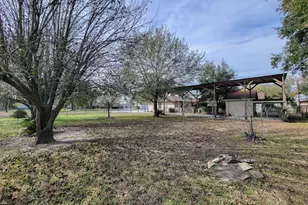 1610 Maryon St, Baytown, TX 77523 - Photo 48