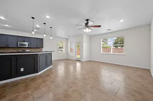2909 Castleton Bay Ln, Pearland, TX 77584 - Photo 12