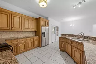 1002 Shell Ave, Cleveland, TX 77327 - Photo 16