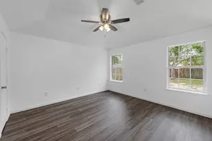 1002 Shell Ave, Cleveland, TX 77327 - Photo 10
