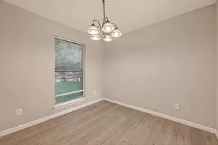 12811 Roandale Dr, Houston, TX 77048 - Photo 10