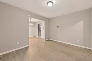 12811 Roandale Dr, Houston, TX 77048 - Photo 8