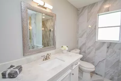 8518 Braesview Lane, Houston, TX 77071 - Photo 24