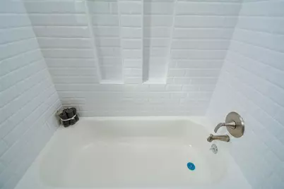 8518 Braesview Lane, Houston, TX 77071 - Photo 18