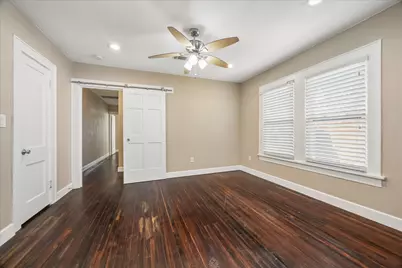 12 Greenwood Street #B, Houston, TX 77011 - Photo 6