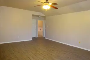 4918 Landward Ln, Houston, TX 77066 - Photo 8