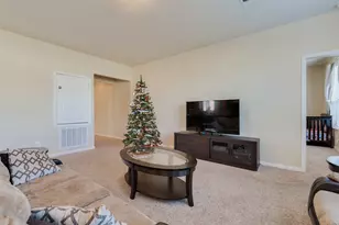 8127 Running Brook Ln, Richmond, TX 77469 - Photo 4