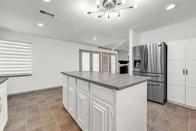 705 Holly Springs Court, Conroe, TX 77302 - Photo 6