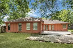 705 Holly Springs Ct, Conroe, TX 77302 - Photo 16