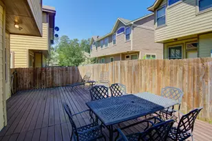 11 Cheswood Manor, The Woodlands, TX 77382 - Photo 6