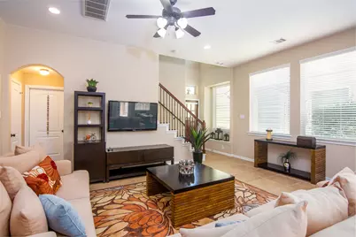 11 Cheswood Manor, The Woodlands, TX 77382 - Photo 2