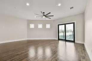 1716 23rd St, Galveston, TX 77550 - Photo 8