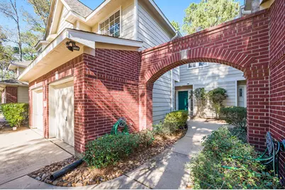 158 N Magnolia Pond Place #158E, The Woodlands, TX 77381 - Photo 1