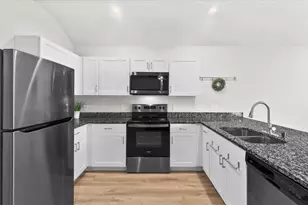 304 Del Monte Dr, Huntsville, TX 77320 - Photo 12
