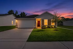 304 Del Monte Dr, Huntsville, TX 77320 - Photo 2