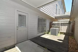 2717 La Branch St, Houston, TX 77004 - Photo 22
