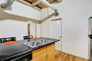 917 Main St, Houston, TX 77002 - Photo 12