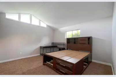 4800 Country Club View, Baytown, TX 77521 - Photo 18