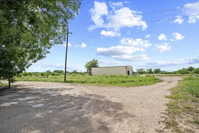 399 Prune Road, La Grange, TX 78945 - Photo 8