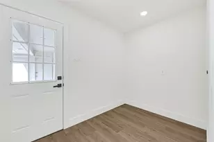 10710 Candlewood Dr, Houston, TX 77042 - Photo 20