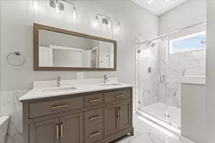 802 Berry Sage Ln, Houston, TX 77022 - Photo 14