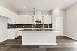 802 Berry Sage Ln, Houston, TX 77022 - Photo 8