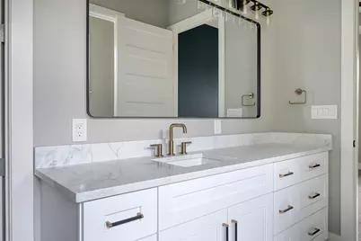 2421 Crosstimbers Street, Huntsville, TX 77320 - Photo 20