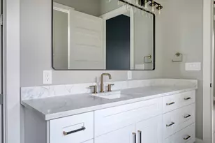 2421 Crosstimbers St, Huntsville, TX 77320 - Photo 20