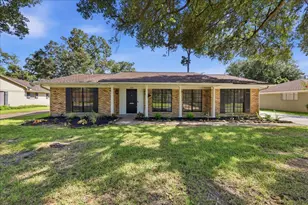 4835 Regina Ln, Beaumont, TX 77706 - Photo 2