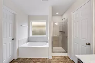 15202 Pecan Lndg Dr, Houston, TX 77090 - Photo 22