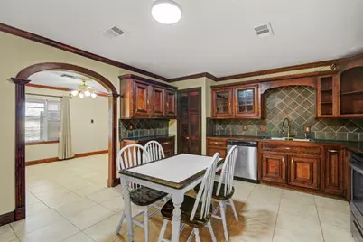 8565 Ridgepoint Drive, Houston, TX 77055 - Photo 12