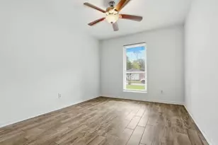 703 Reseda Dr, Houston, TX 77062 - Photo 20