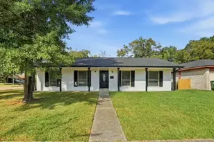 703 Reseda Dr, Houston, TX 77062 - Photo 1