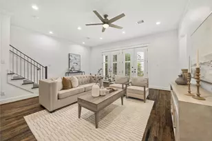 1115 W 15th St, Houston, TX 77008 - Photo 2
