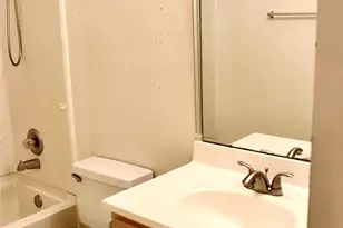 1319 Hollowood Ln, Missouri City, TX 77489 - Photo 26