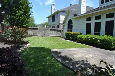 4903 Lake Catherine Court, Richmond, TX 77407 - Photo 16
