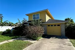 415 2nd St, San Leon, TX 77539 - Photo 2