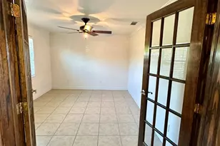 415 2nd St, San Leon, TX 77539 - Photo 8