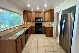415 2nd St, San Leon, TX 77539 - Photo 10